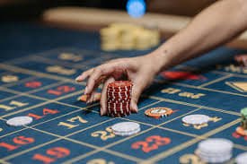 Studio Live Casino SirkuitPoker dengan dealer profesional siaran langsung 24 jam